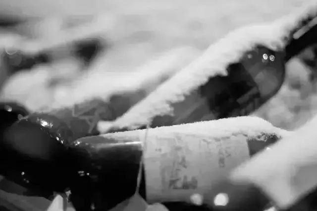 冬天該如何運(yùn)輸和保存紅酒？_深圳市東勝物流有限公司-深圳到香港物流,香港深圳貨運(yùn)運(yùn)輸,深圳香港進(jìn)出口,深港物流專線,中港物流,東勝物流集團(tuán)-大件物流到香港