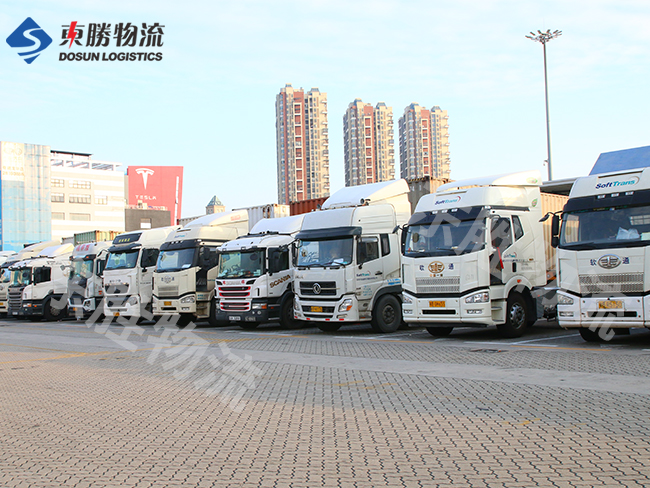 中港拖車、中港拖車運(yùn)輸，中港拖車運(yùn)輸專線-東勝物流，深圳到香港物流,香港物流專線,深圳香港進(jìn)出口,中港物流,香港深圳貨運(yùn)運(yùn)輸-深圳市東勝物流有限公司