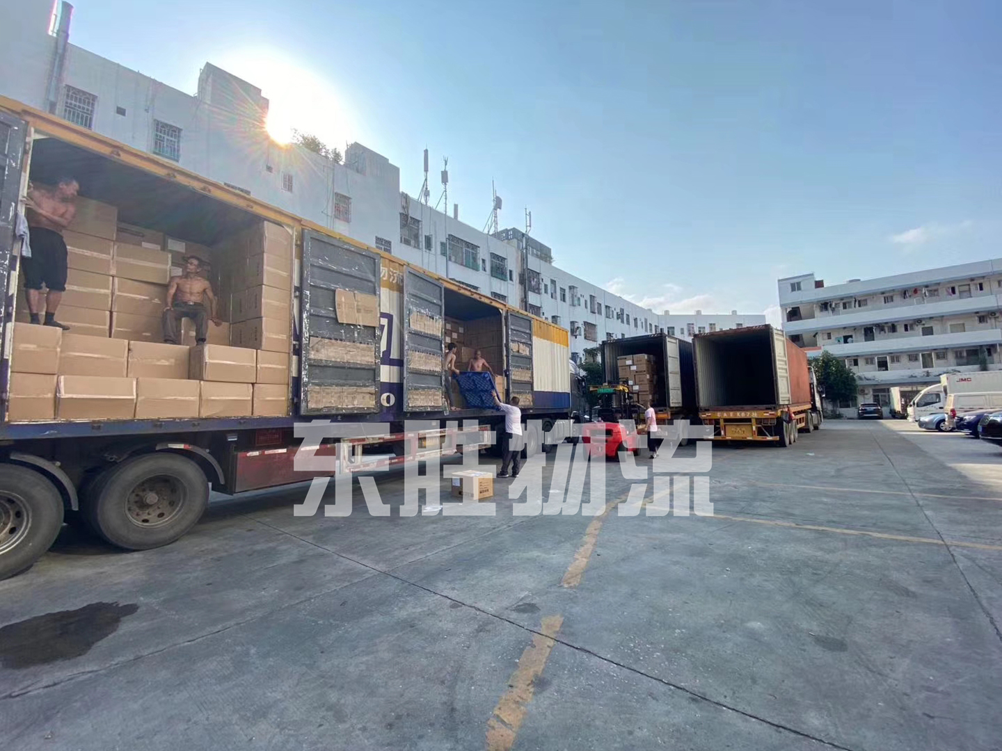 深圳到香港貨運，國內(nèi)口罩發(fā)香港物流公司運輸案例圖