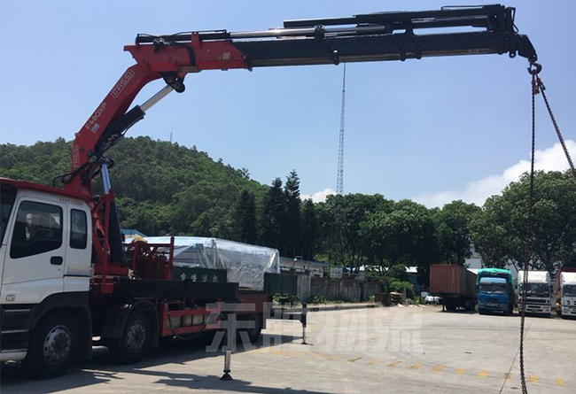 深圳到香港的吊機(jī)車(chē)